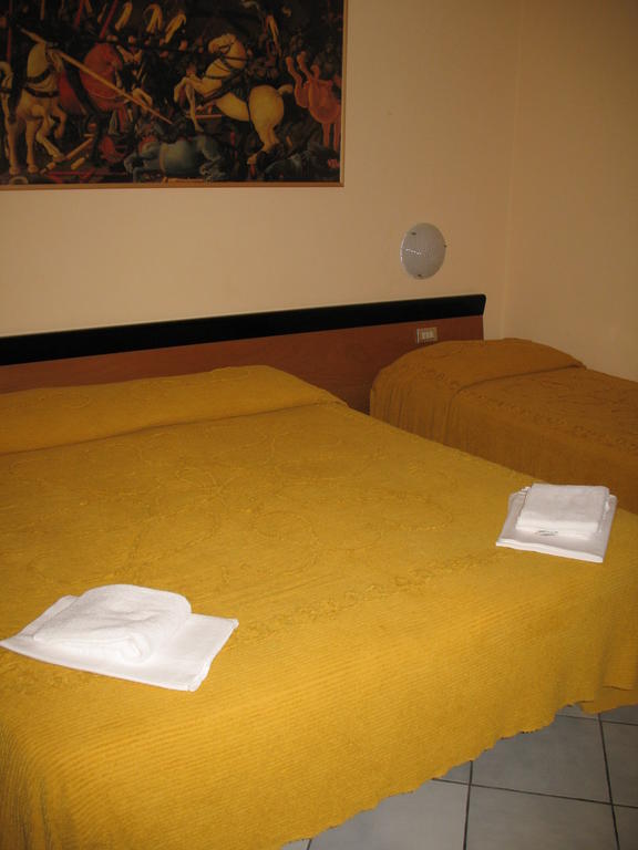 Albergo Paradiso モンテカティーニ・テルメ 部屋 写真